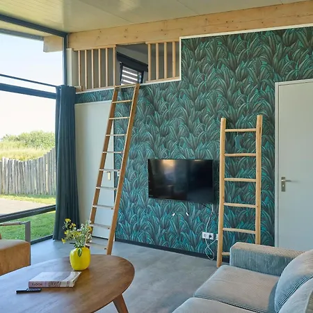 Beach Lodge *