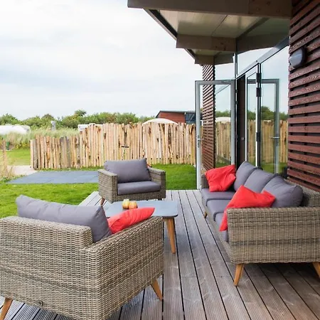 Beach Lodge *