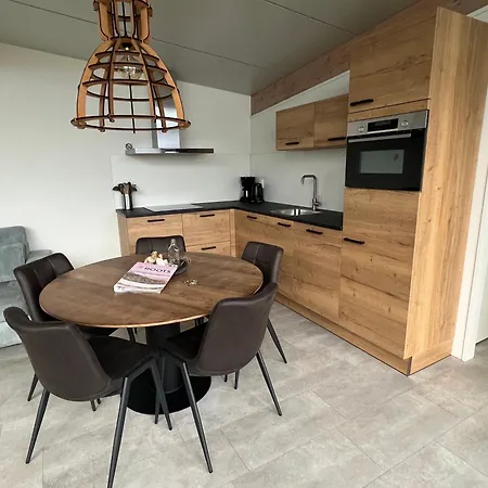 בית נופש Beach Lodge *